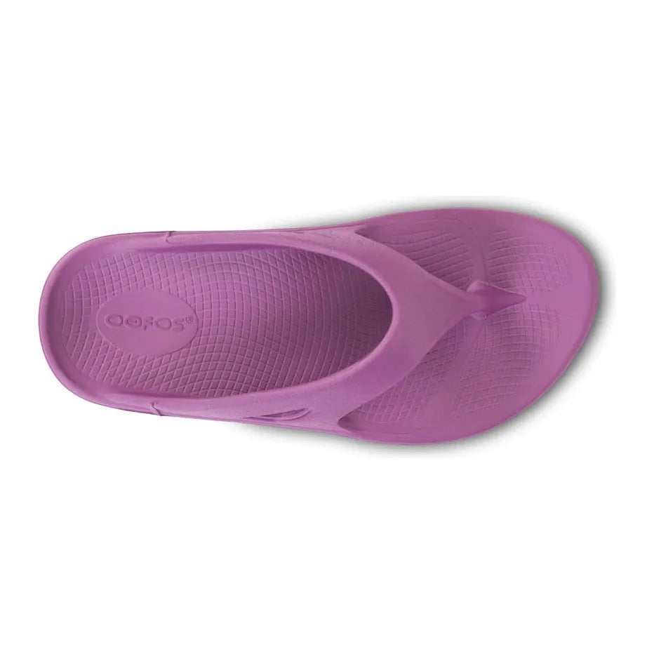 OOFOS Unisex OOriginal Sandal in Plum Unisex Footwear