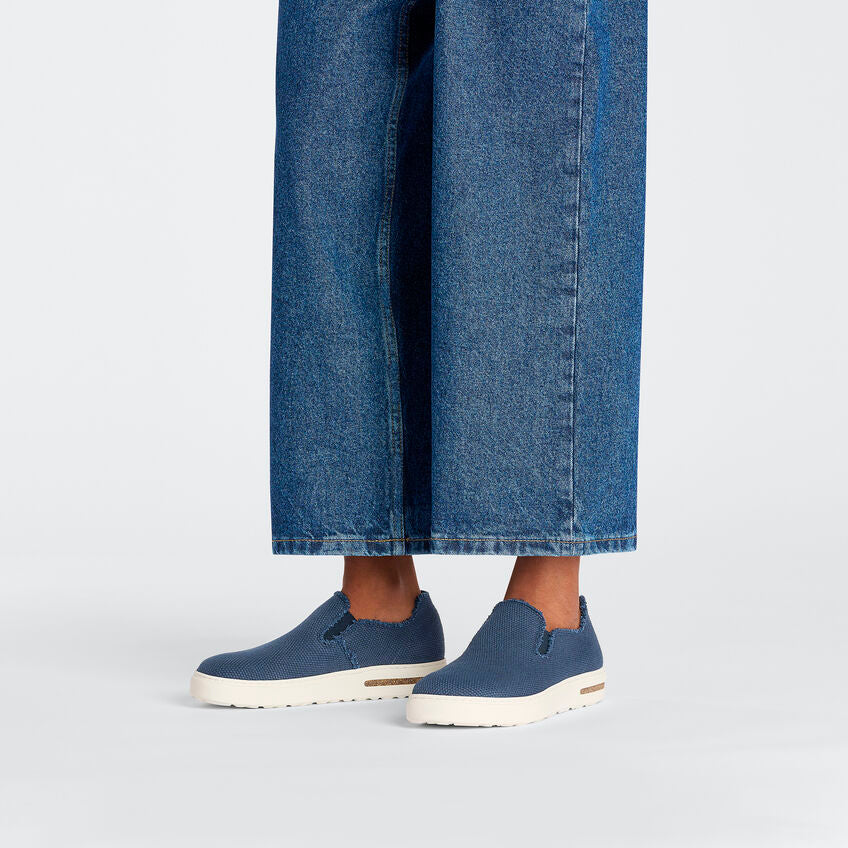 Birkenstock Bend Decon Slip On Textile in Midnight Women's Footwear