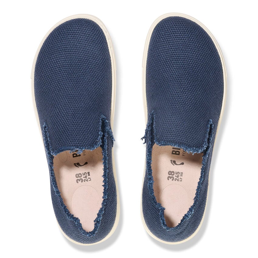 Birkenstock Bend Decon Slip On Textile in Midnight Women's Footwear