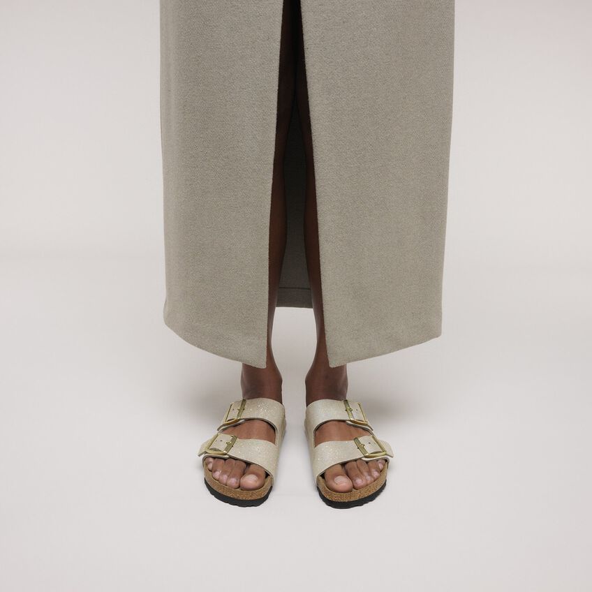 #color_shimmering-taupe