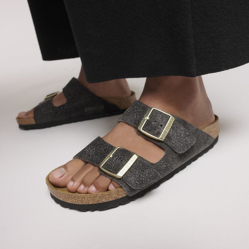 #color_shimmering-black-suede