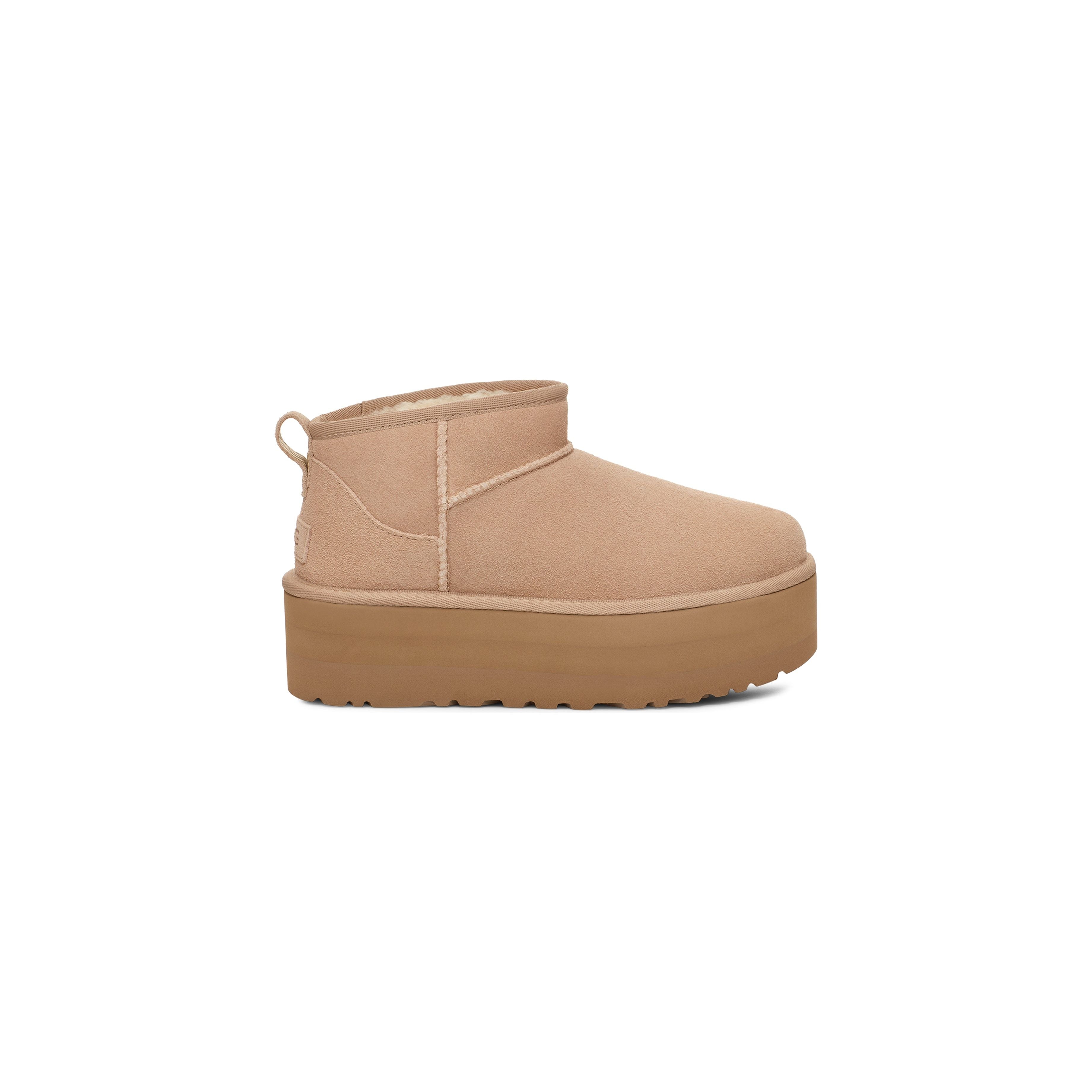 UGG Women's Classic Ultra Mini Platform in Sand + Jason Markk Suede Bundle Women's Footwear