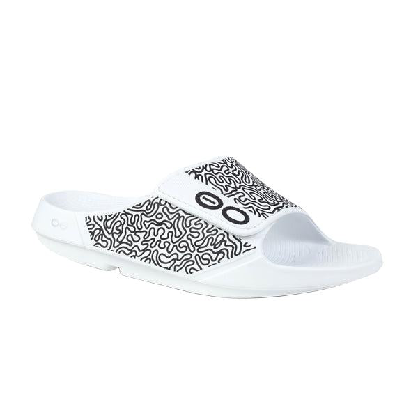OOFOS Unisex Ooahh Sports Flex Sandals in White Labyrinth