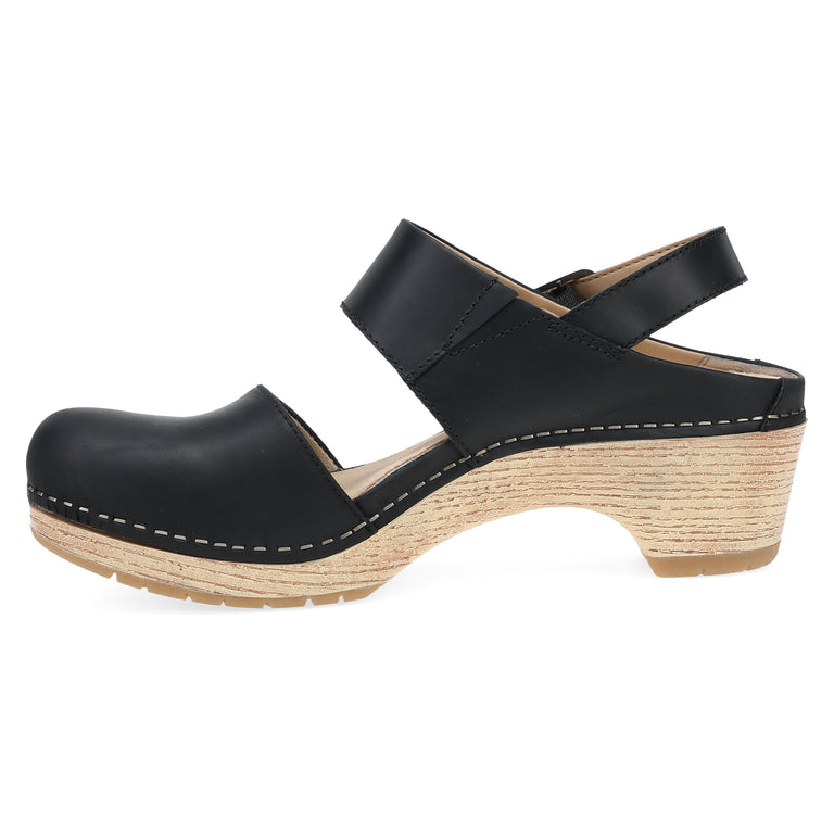 Dansko Woman's Lucia in Black Footwear