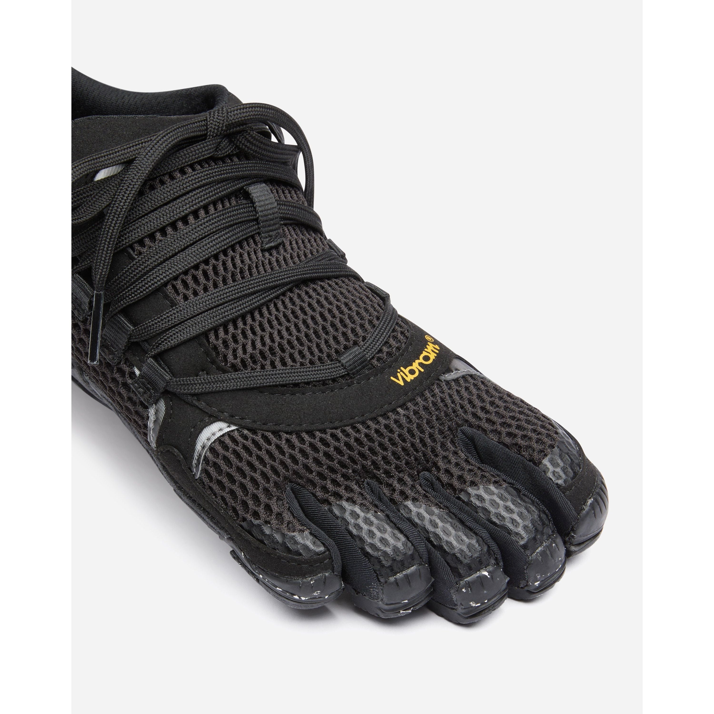 #color_black-reflective