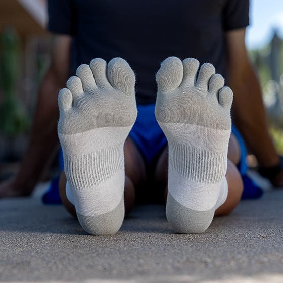 Injinji Run Lightweight No-Show in Sand