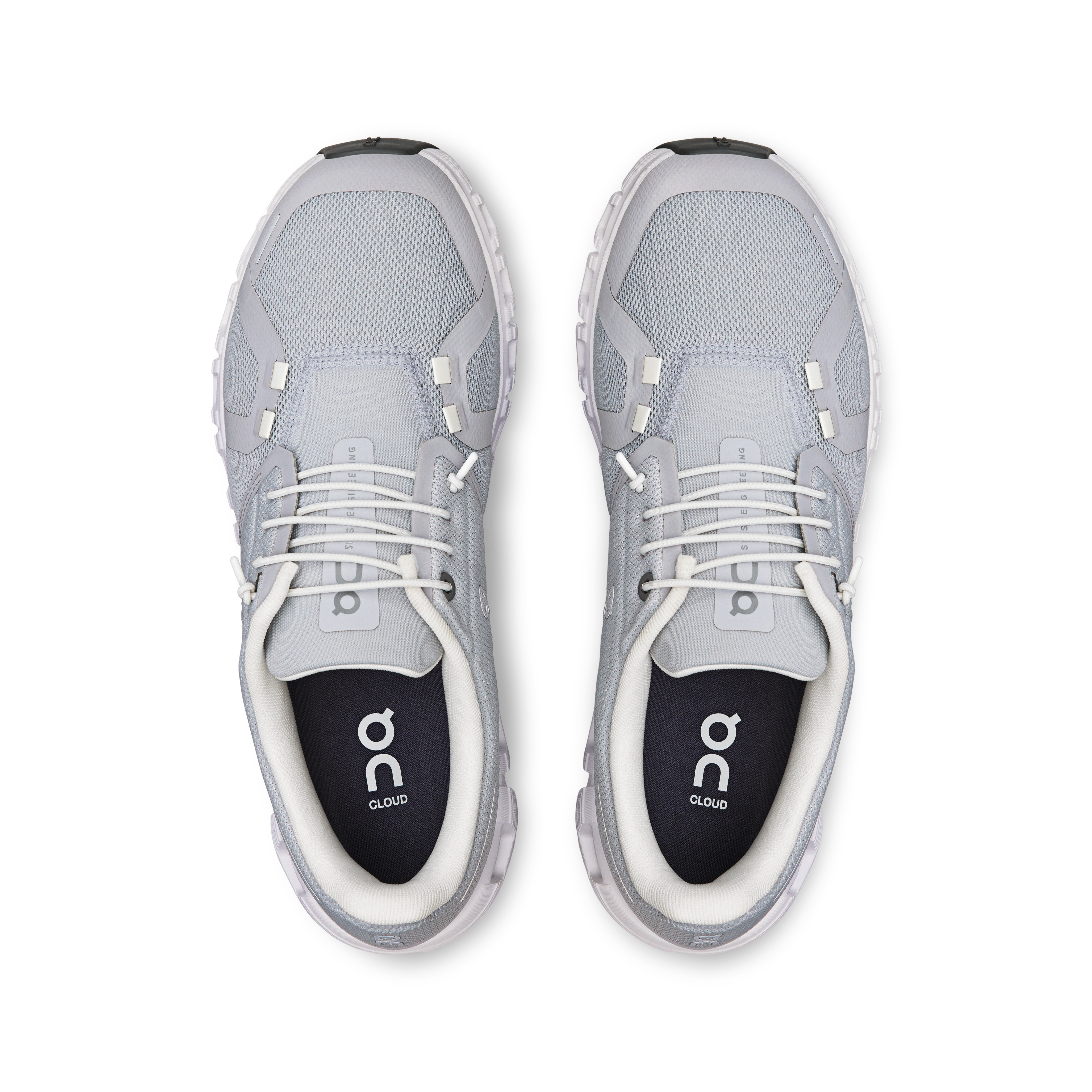 On Running Women's Cloud 6 in Glacier/White