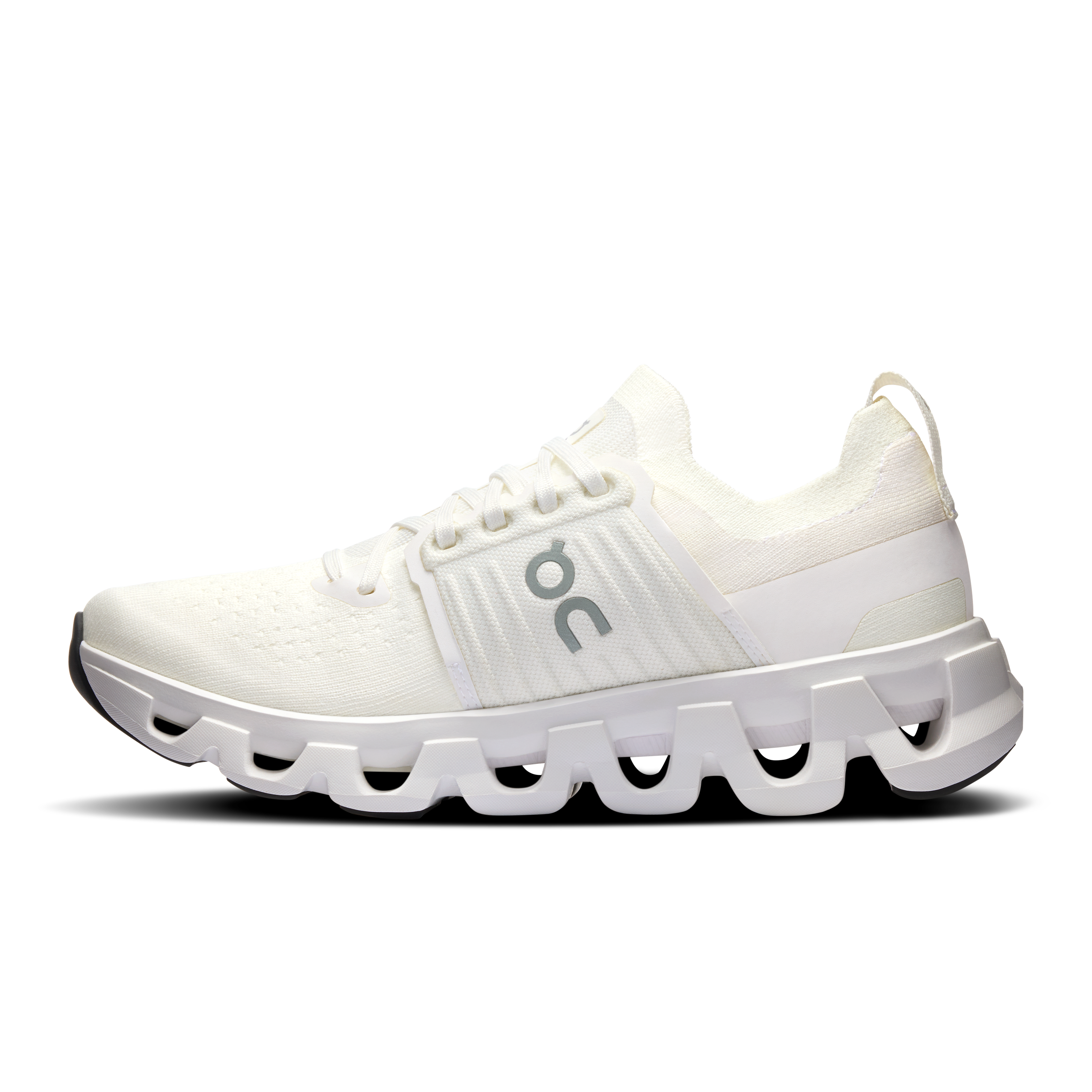 On Running Women's Cloudswift 4 in White/White