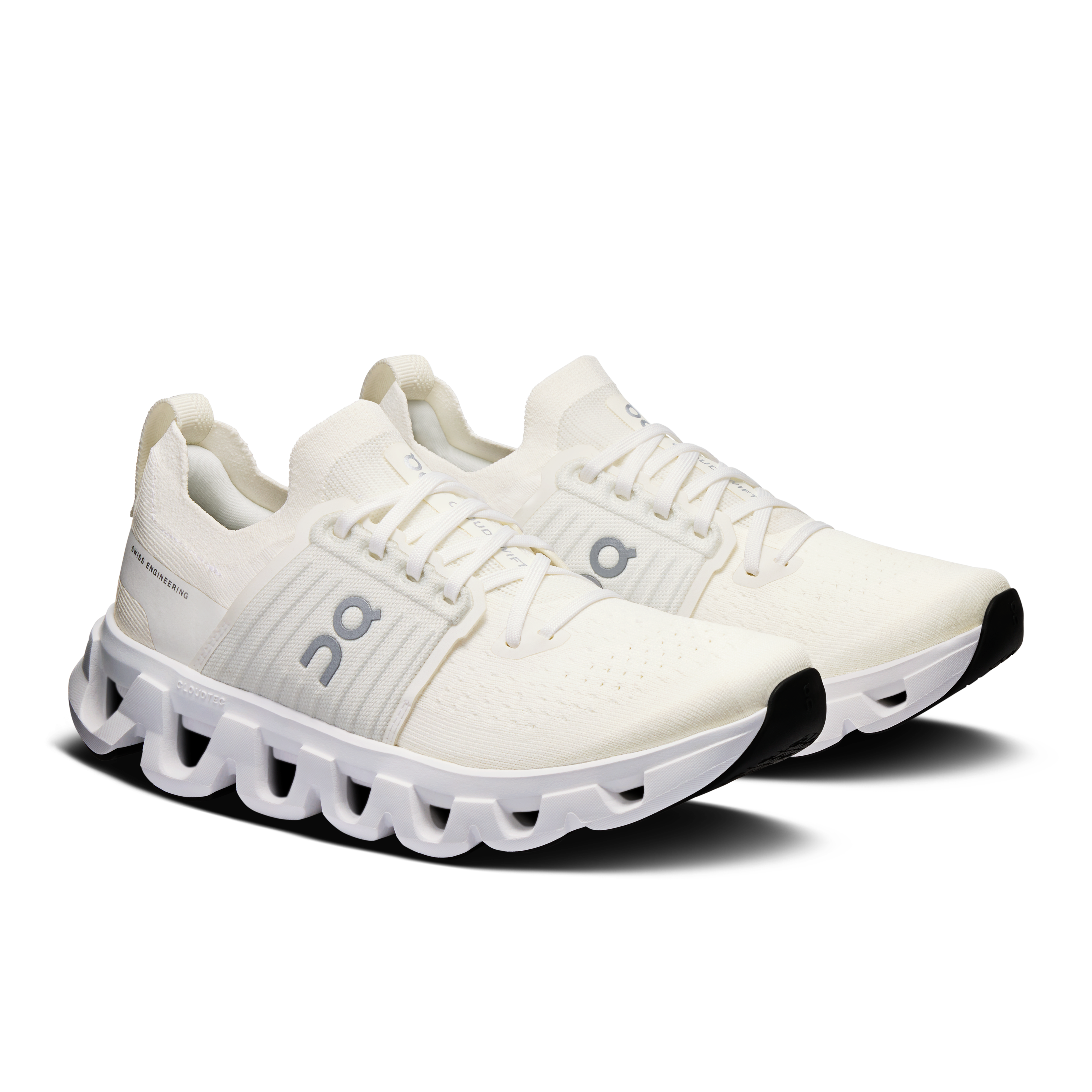 On Running Women's Cloudswift 4 in White/White