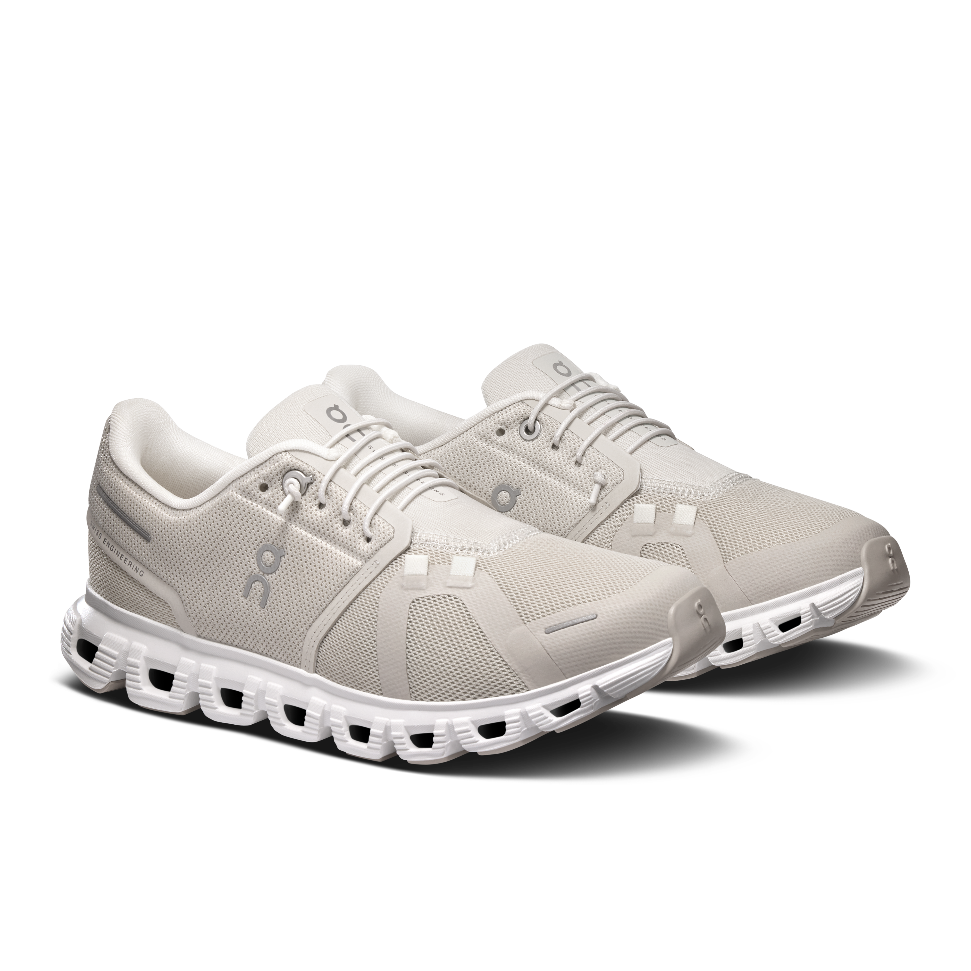 On Running Women's Cloud 6 Wide in Pearl/White