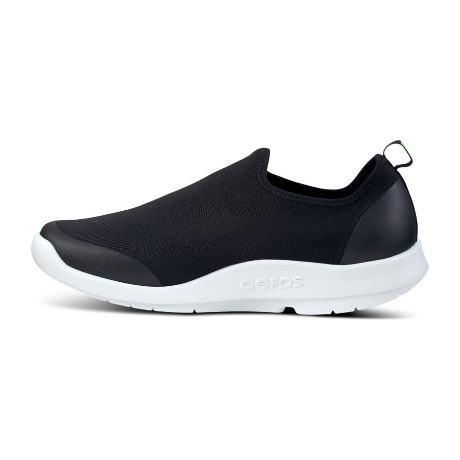 OOFOS Men's OOmg Sport Low Shoe in White/Black Men's Footwear