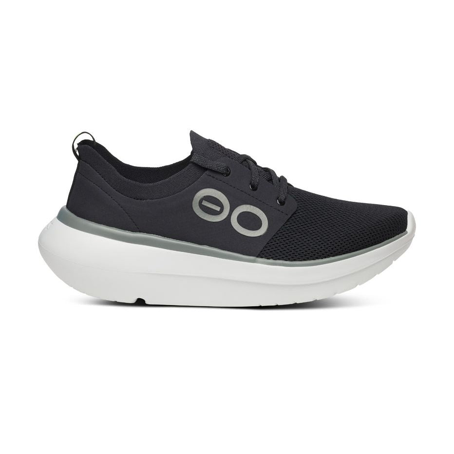 OOFOS Men's OOMY Stride Shoe in White Black
