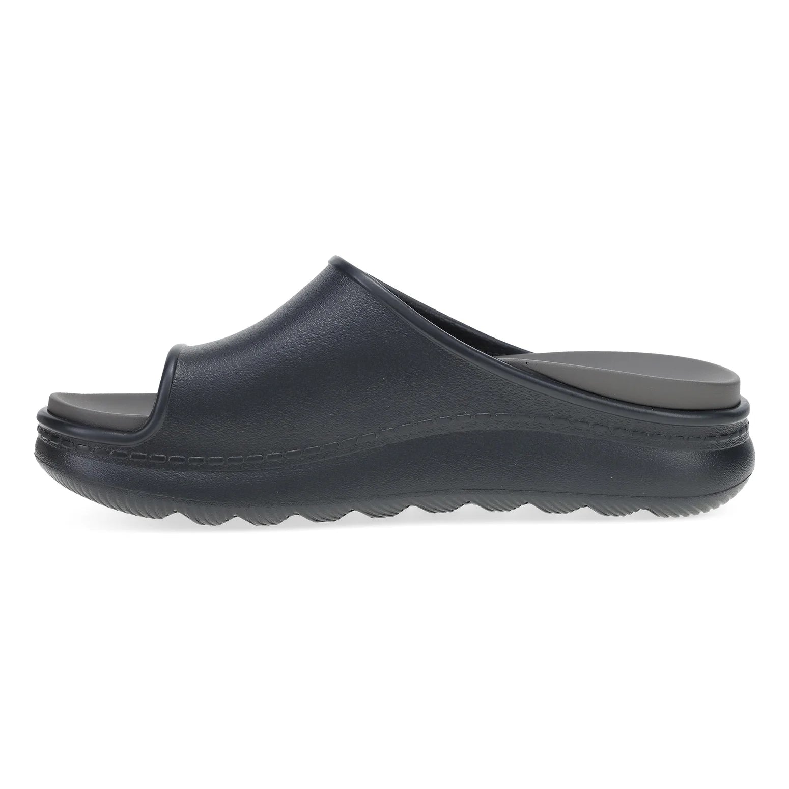 #color_black-molded