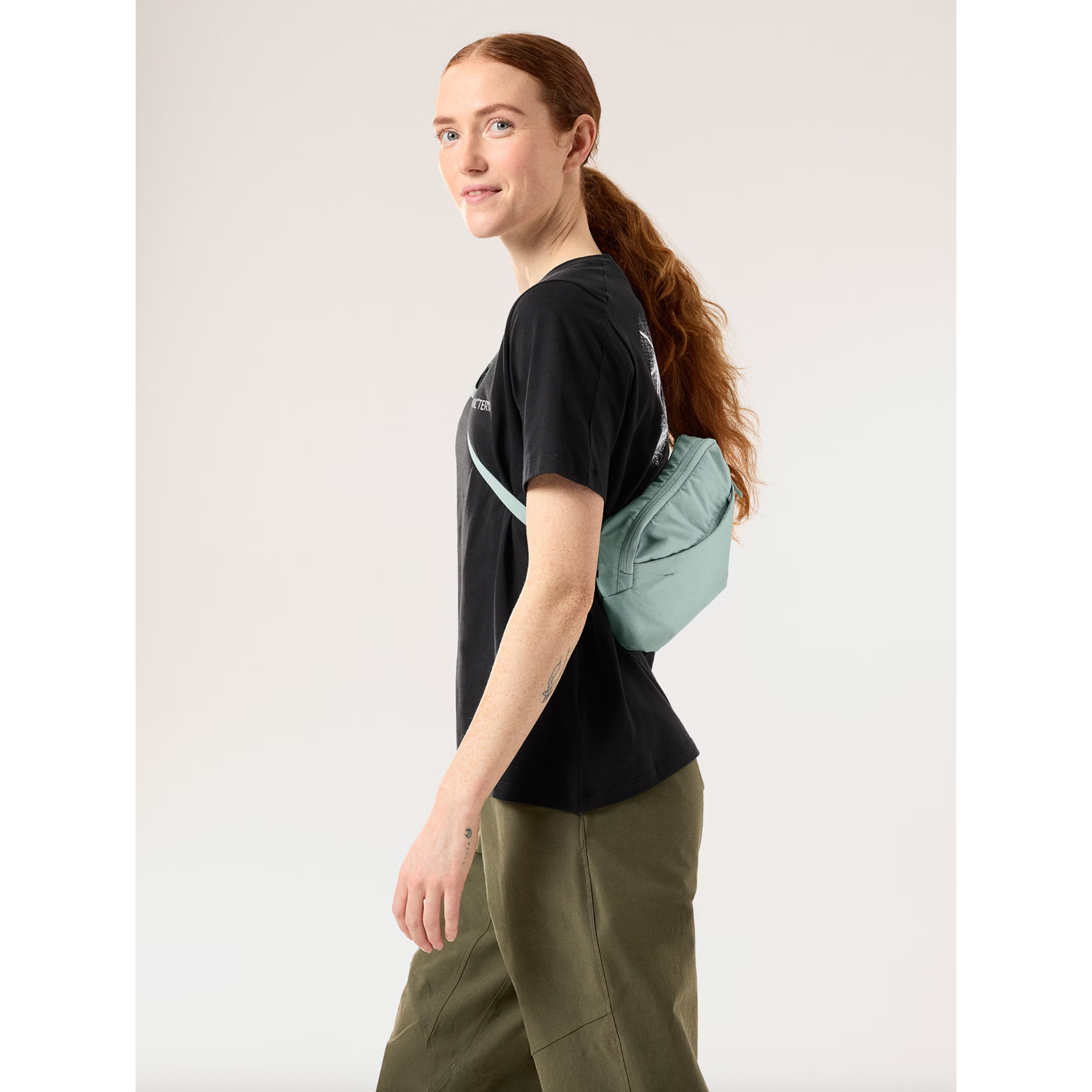 Arc'teryx Heliad Crossbody Bag in Stone Green