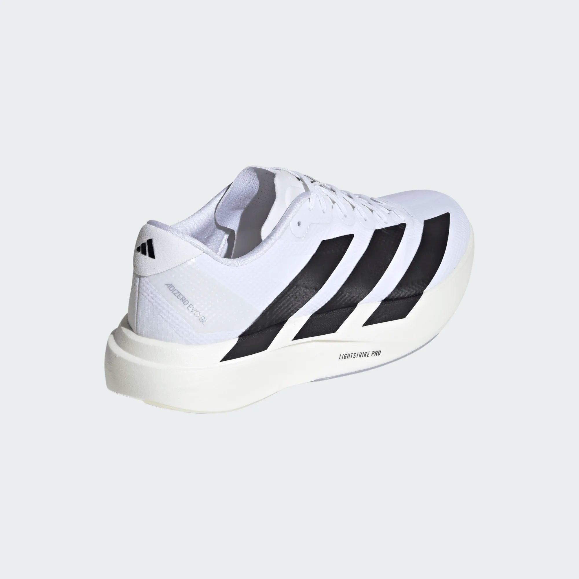 #color_cloud-white-core-black-dash-grey