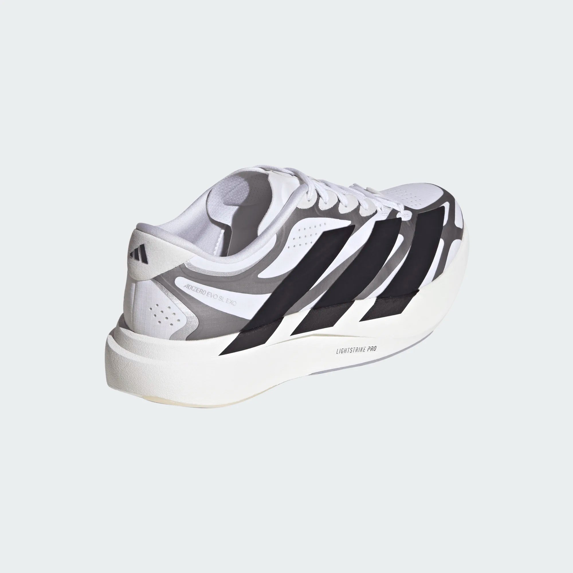 #color_cloud-white-core-black-iron-metallic