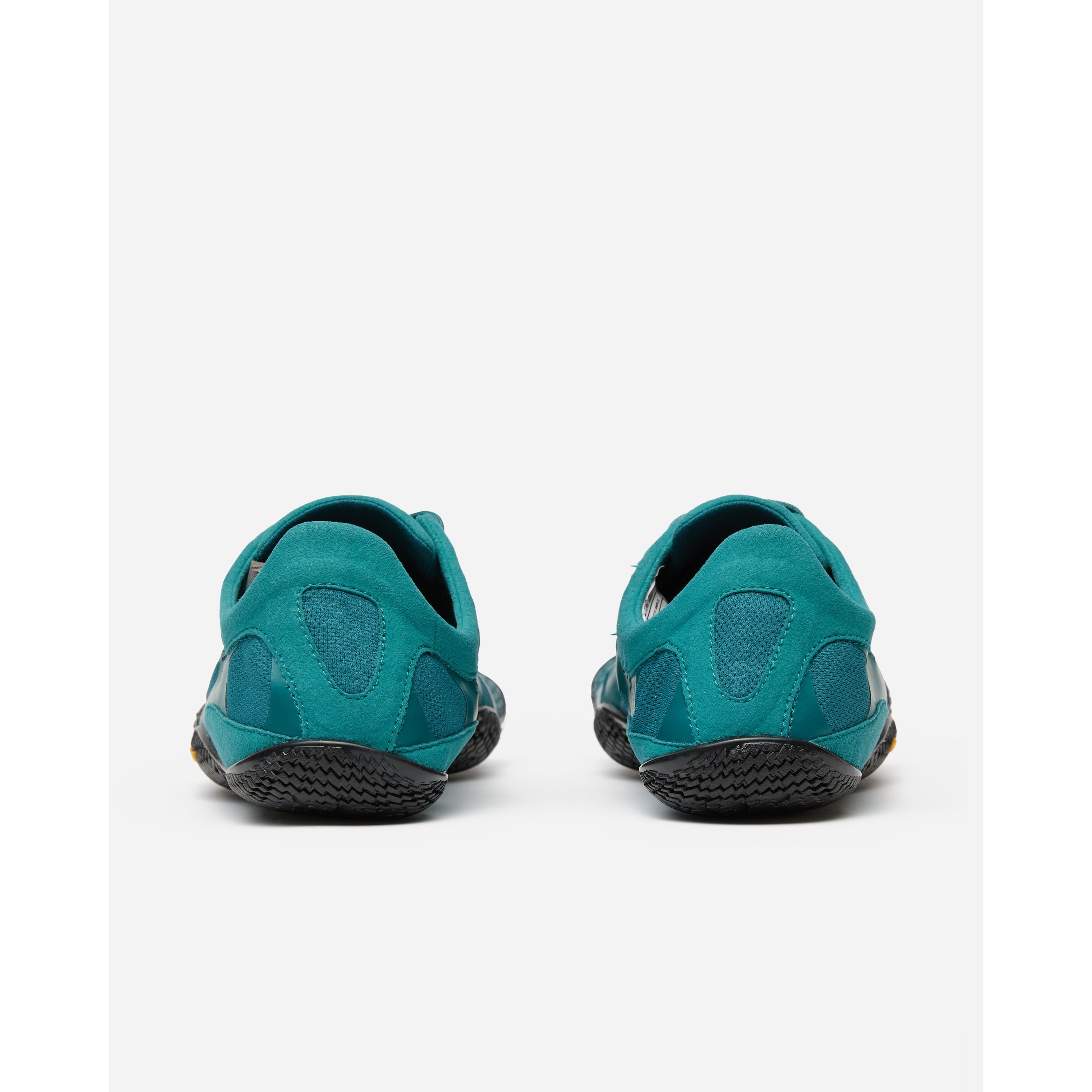 #color_deep-lake-black