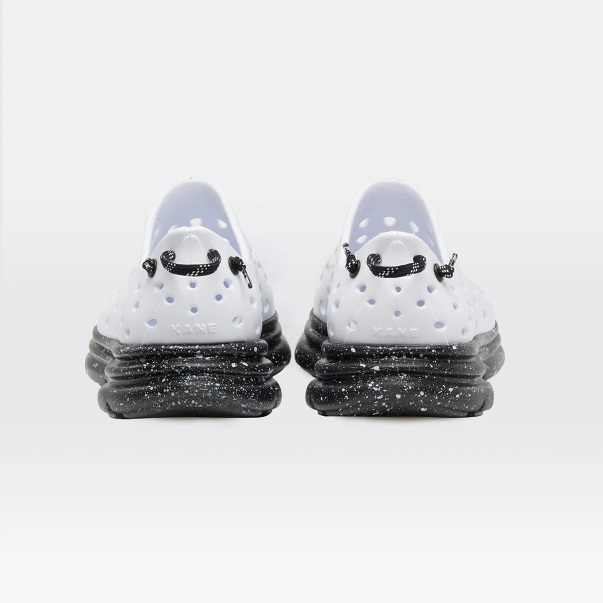 #color_white-black-speckle