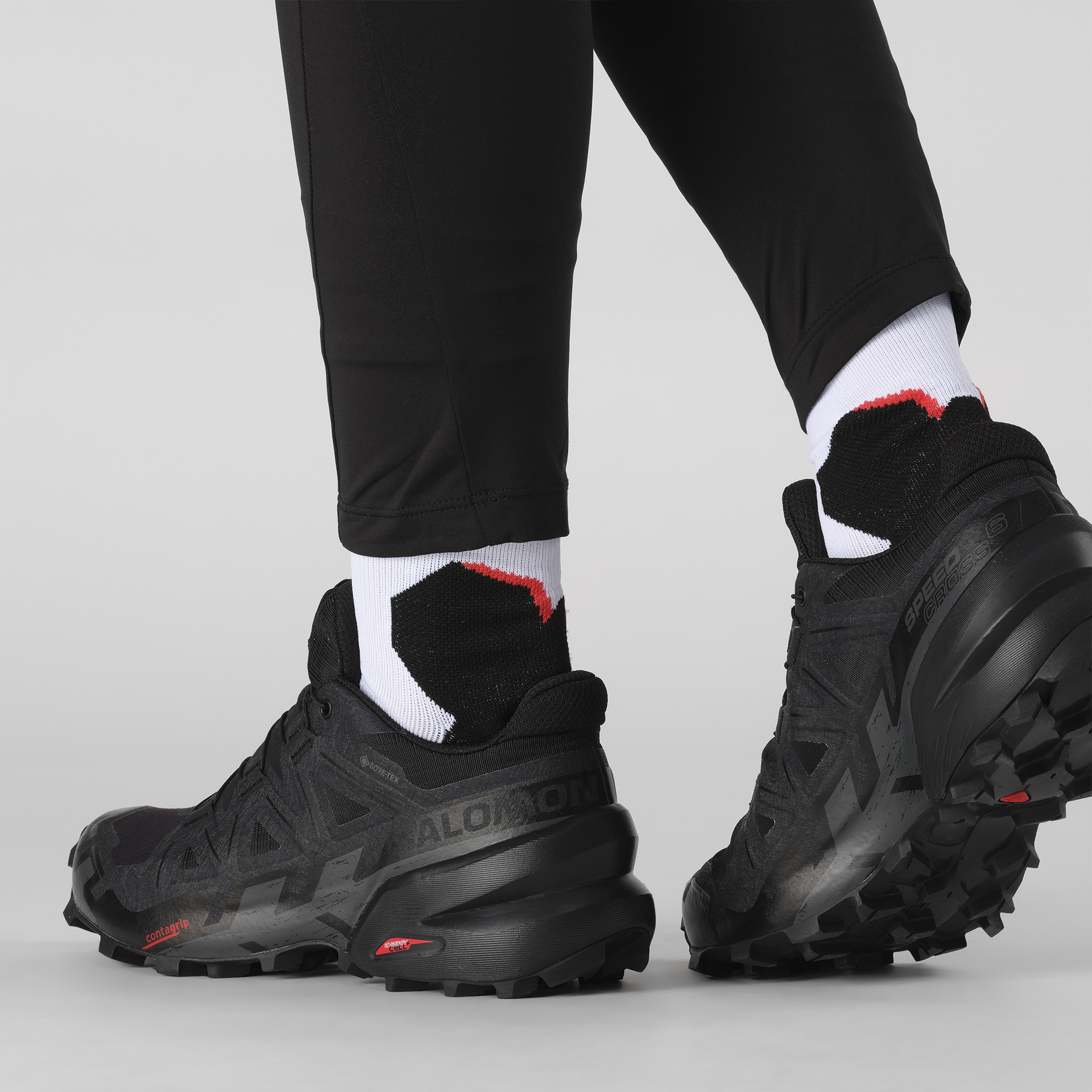 Salomon Women's Speedcross 6 Gore-Tex in Black Black Phantom Women's Footwear