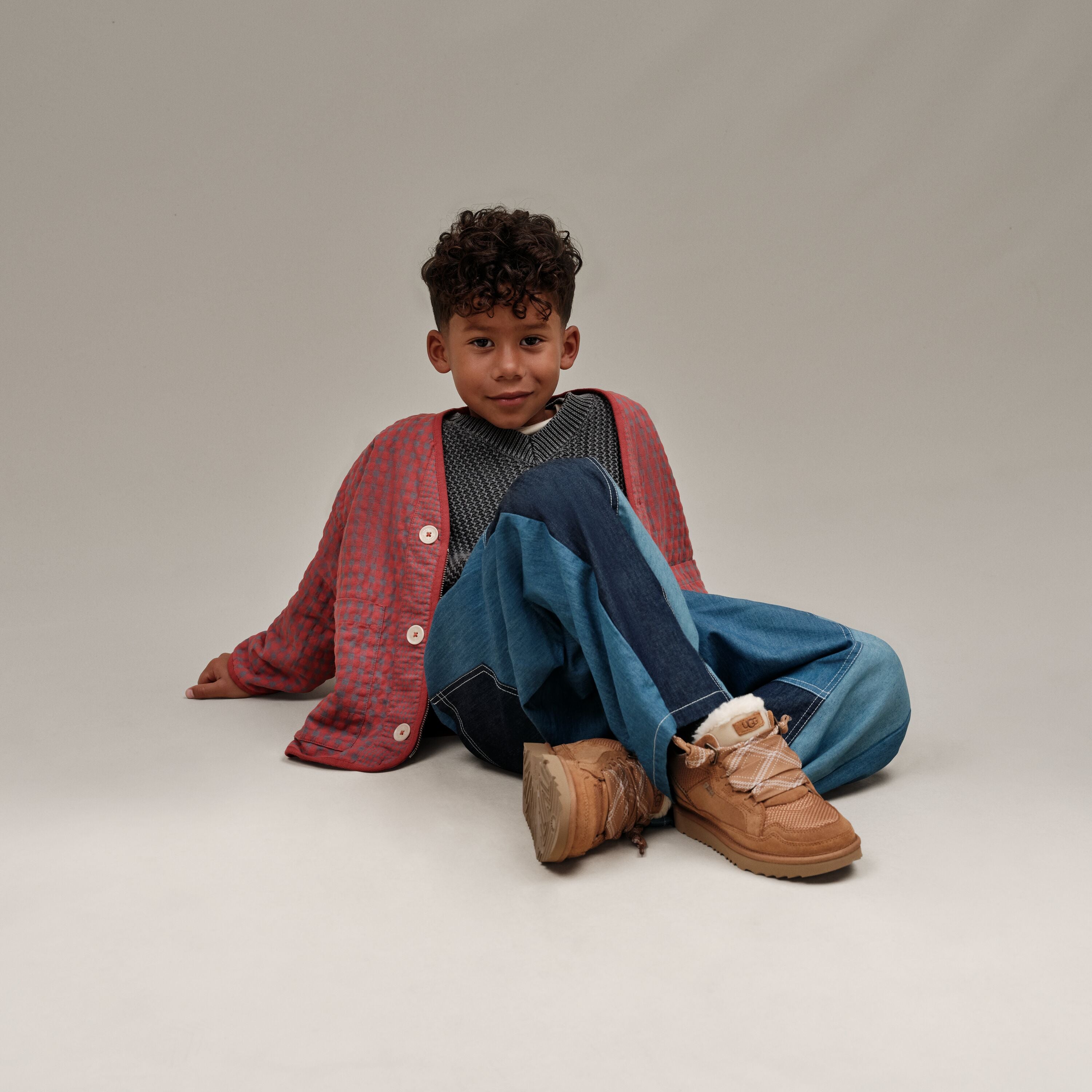UGG Kid's Lowmel in Chestnut Kid's Footwear