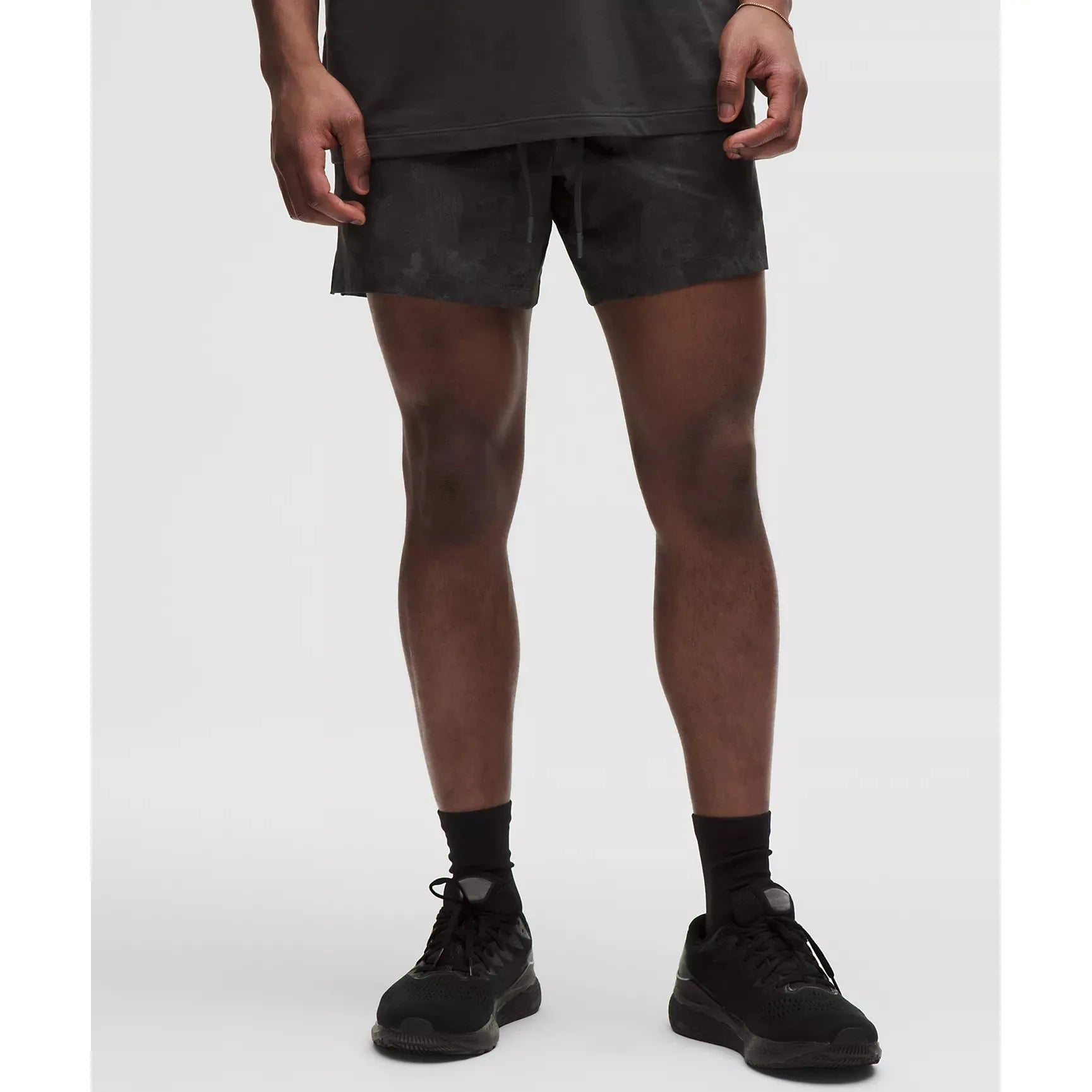 #color_carbon-crunch-black-multi