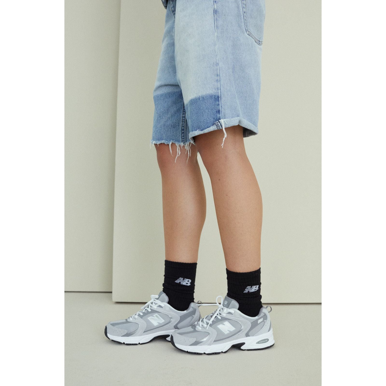 #color_raincloud-with-shadow-grey-and-silver-metallic