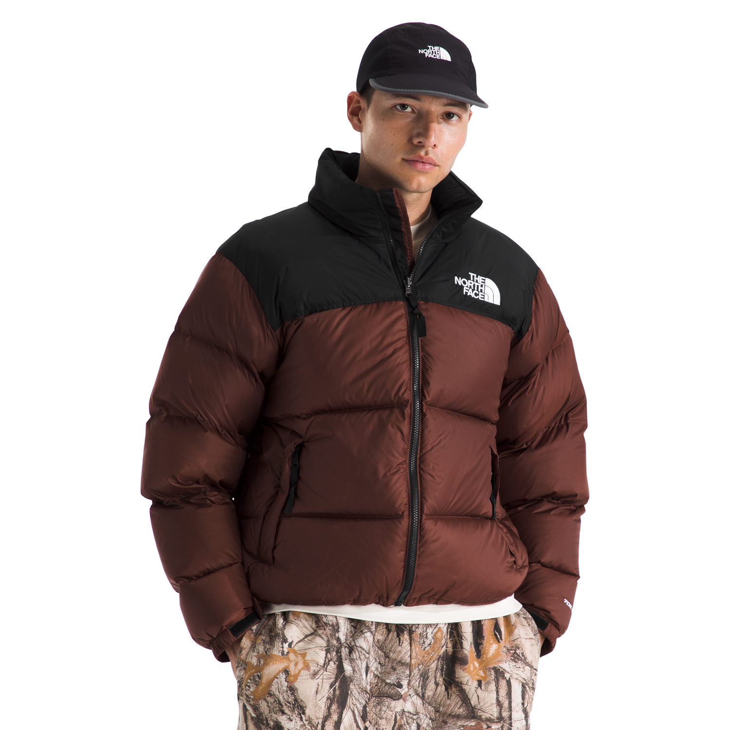The North Face Men’s 1996 Retro Nuptse Jacket in Ember Soil/TNF Black