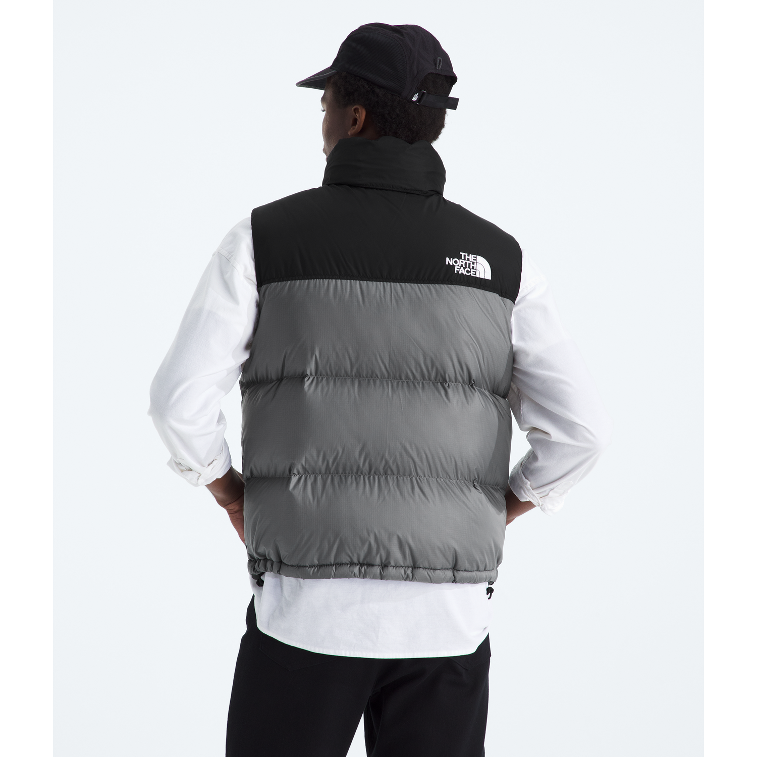 #color_smoked-pearl-tnf-black