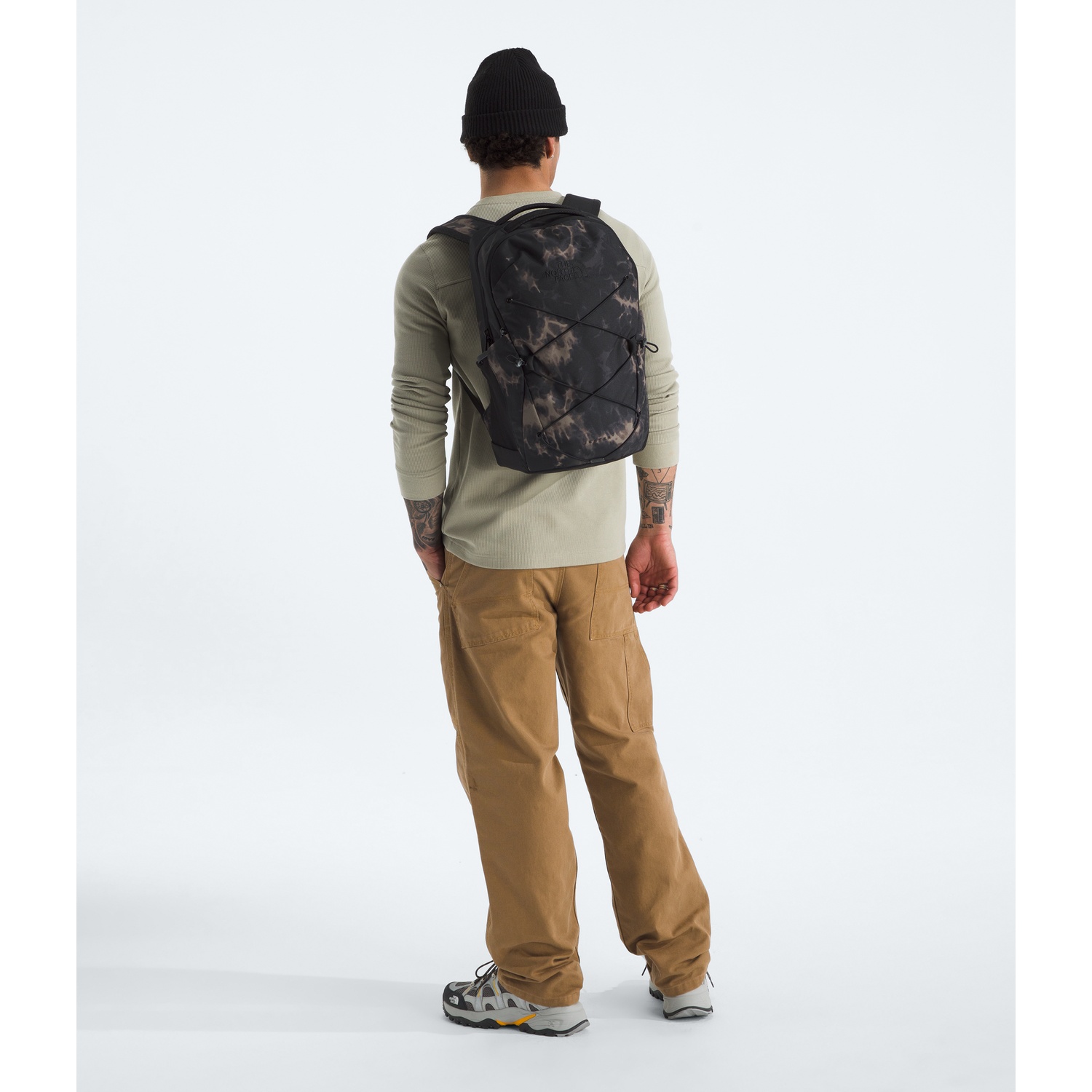 #color_tnf-black-light-refract