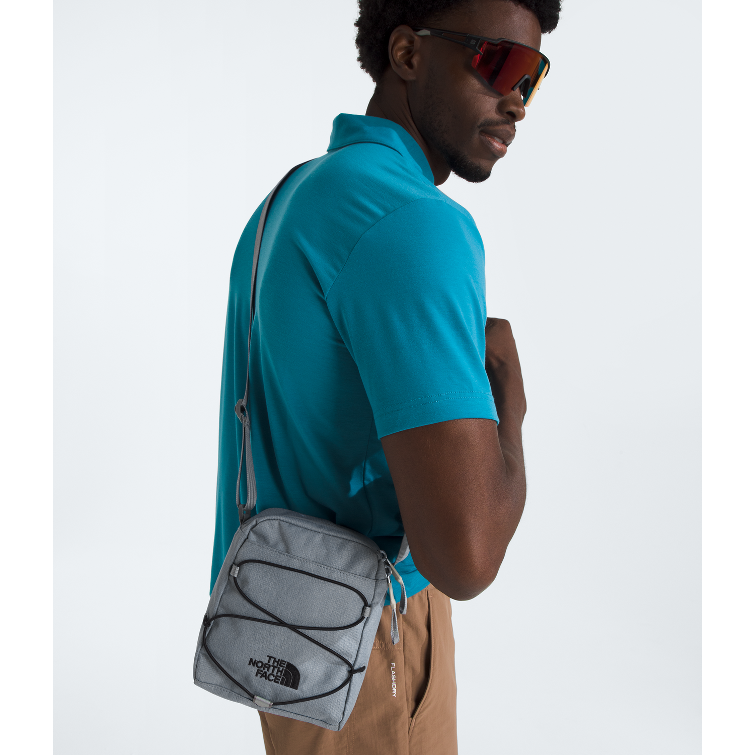 #color_mid-grey-dark-heather-tnf-black
