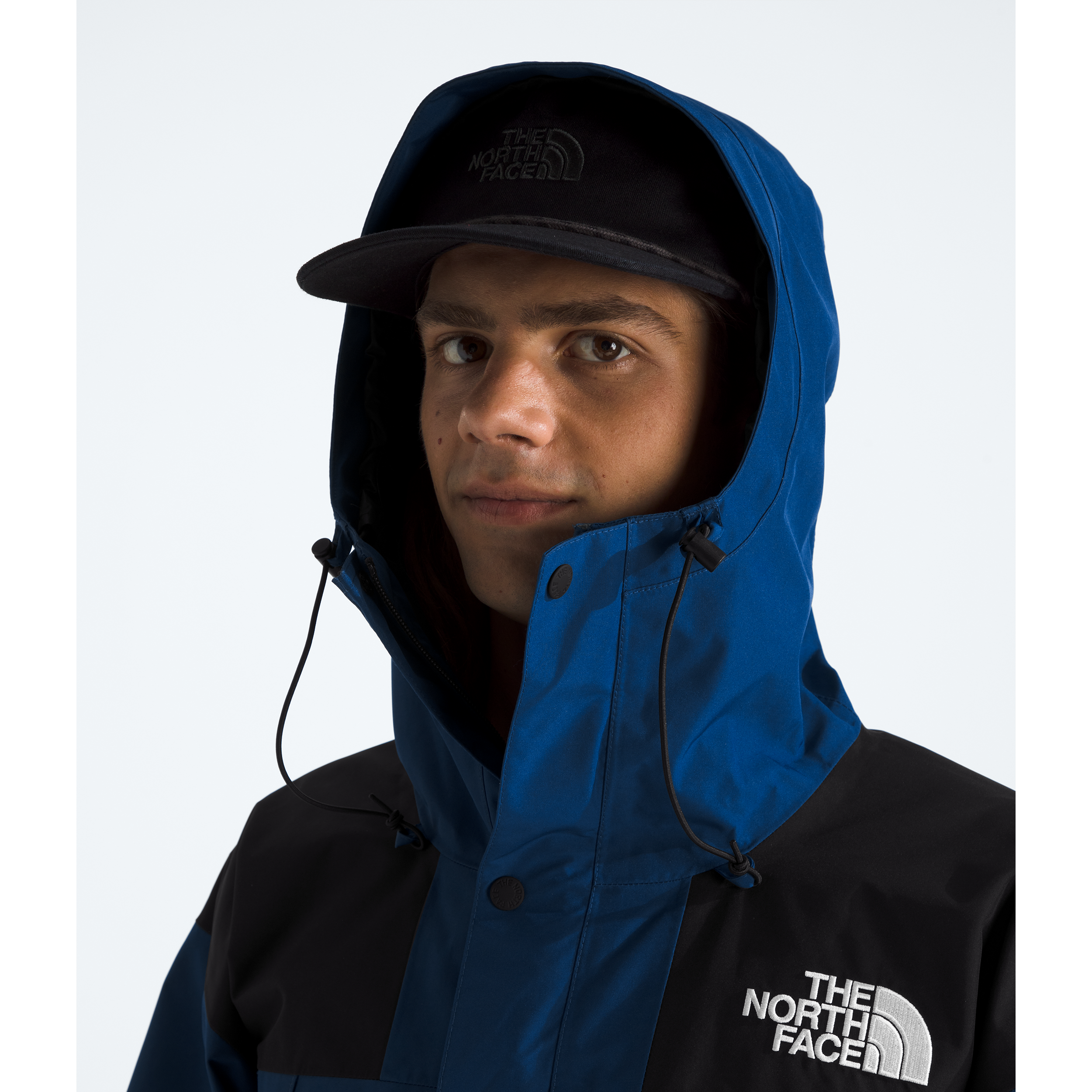 #color_estate-blue-tnf-black