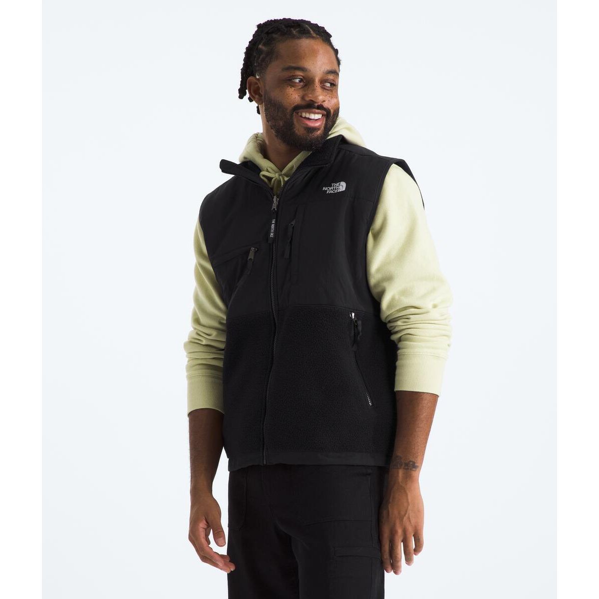 #color_tnf-black