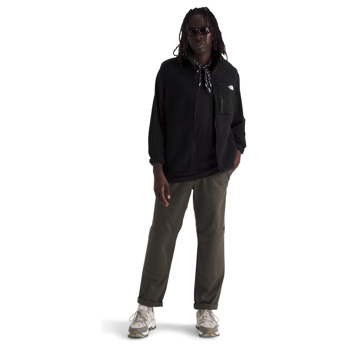 #color_tnf-black