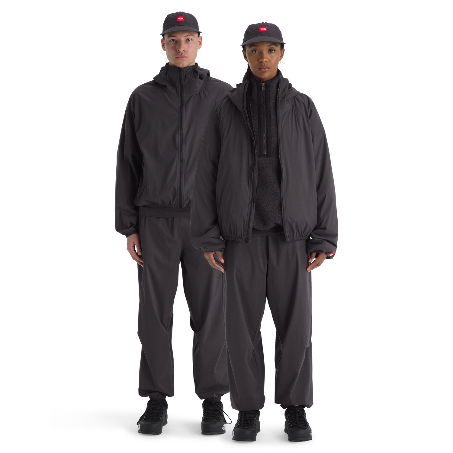 The North Face Men's Red Box Packable Wind Pants in Obsidian
