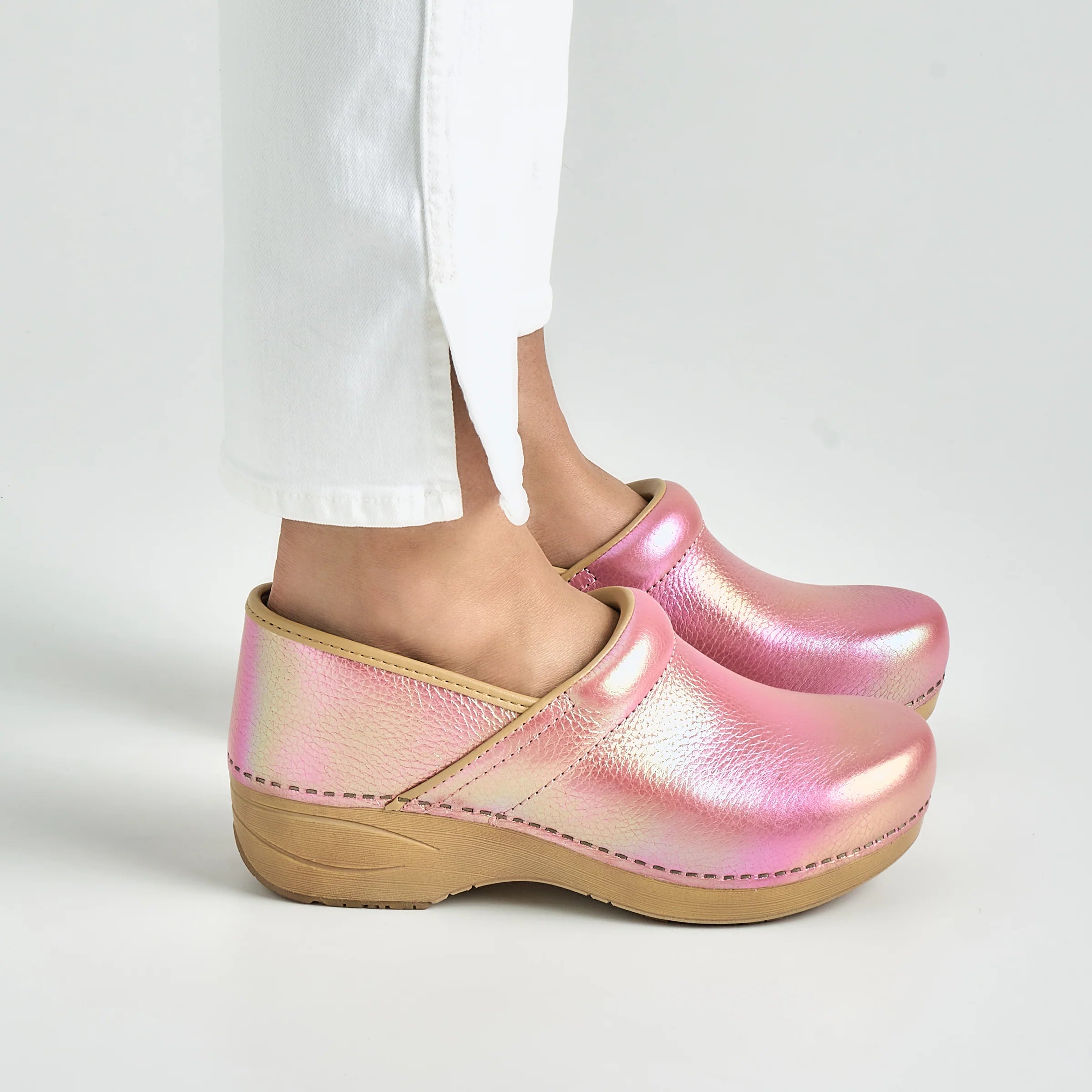 Dansko Women's XP 2.0 in Pink Iridescent Leather Clog