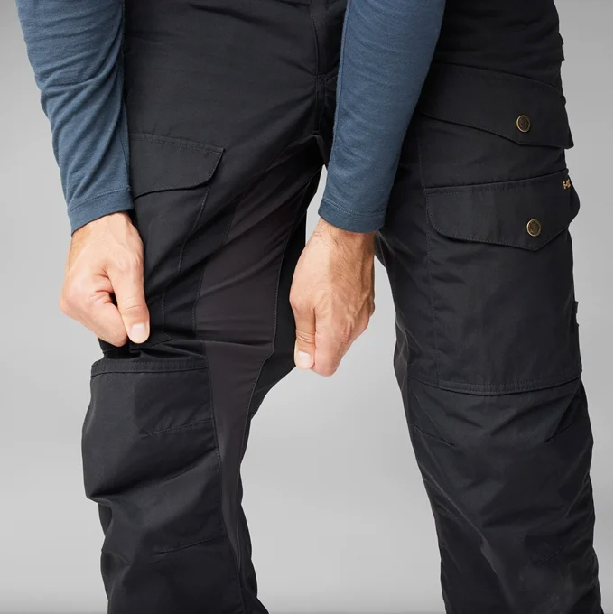 Fjallraven Men's Vidda Pro Ventilated Trousers in Dark Olive Men's Apparel