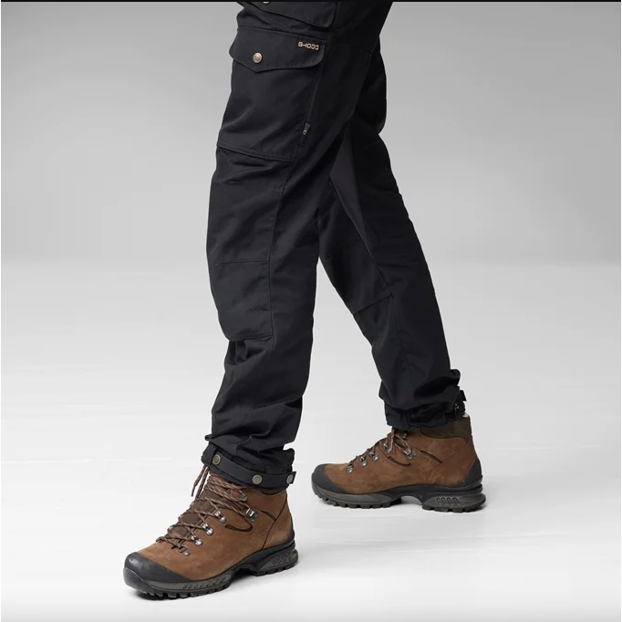 Fjallraven Men's Vidda Pro Ventilated Trousers in Dark Olive Men's Apparel