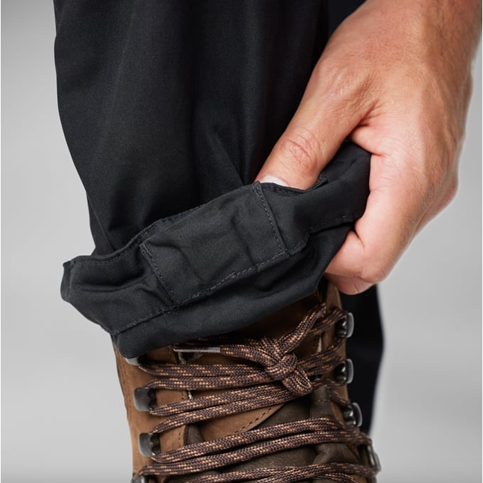 Fjallraven Men's Vidda Pro Ventilated Trousers in Dark Olive Men's Apparel