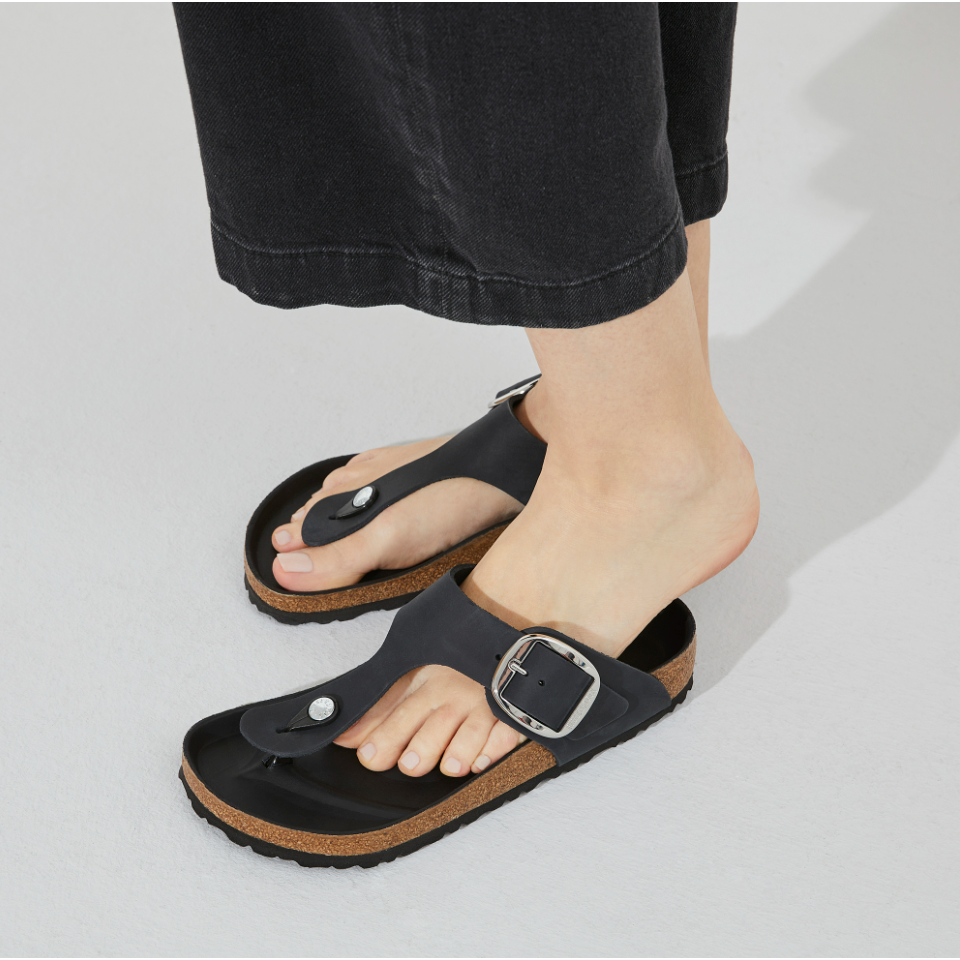Birkenstock Women Gizeh Big Buckle Oiled Leather in Black Women's Footwear