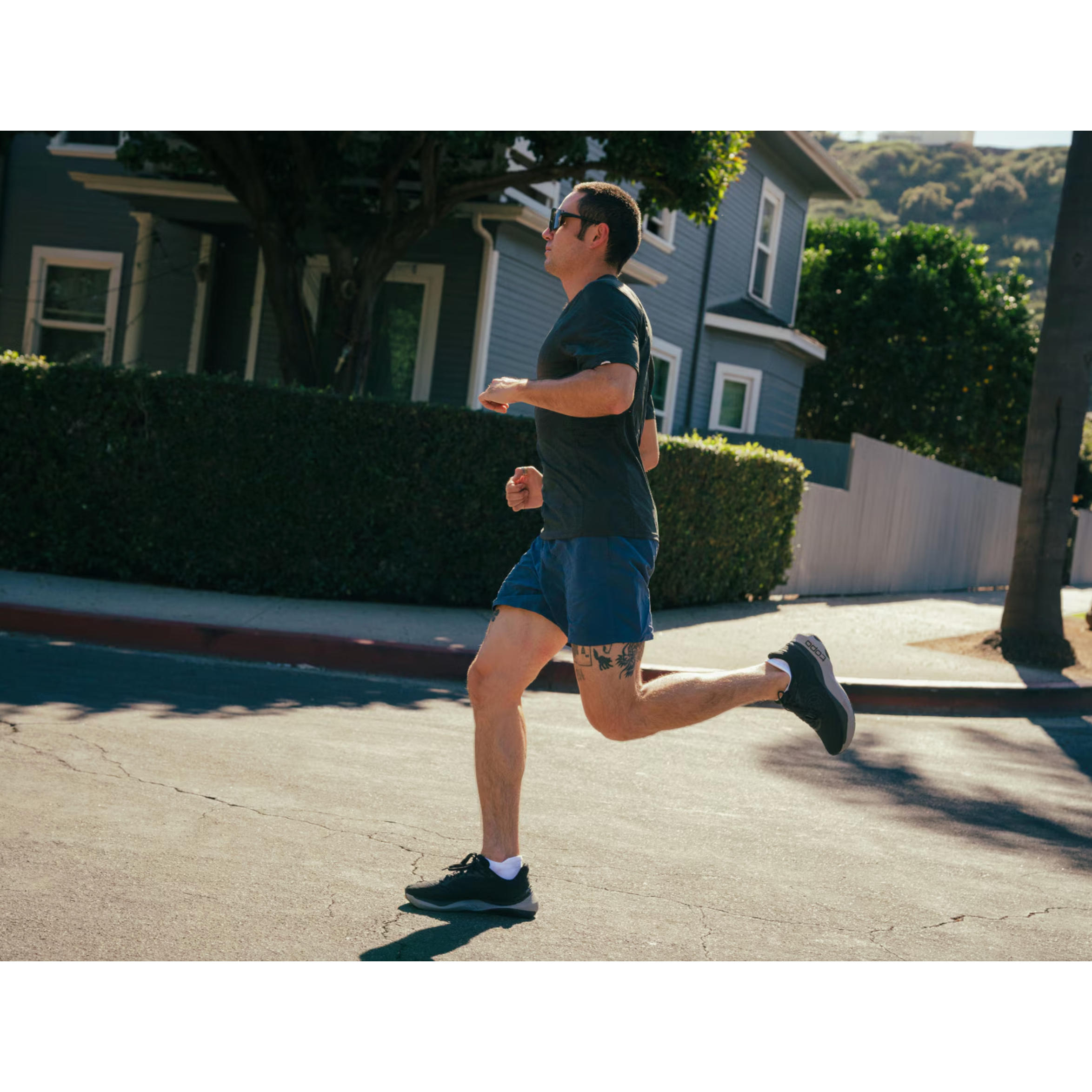 Topo Athletic Men's Aura Road Shoe-Footprint USA