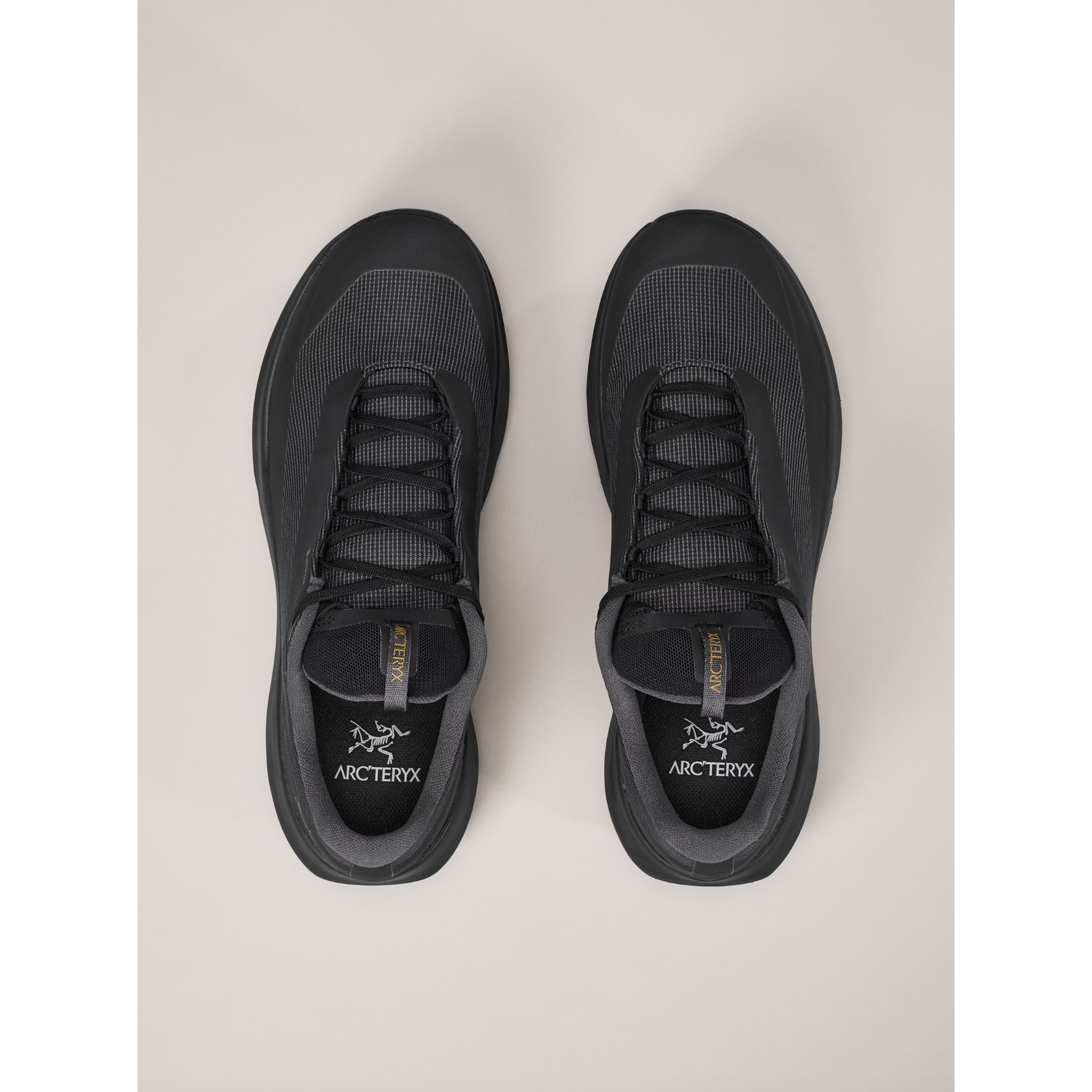 #color_black-black