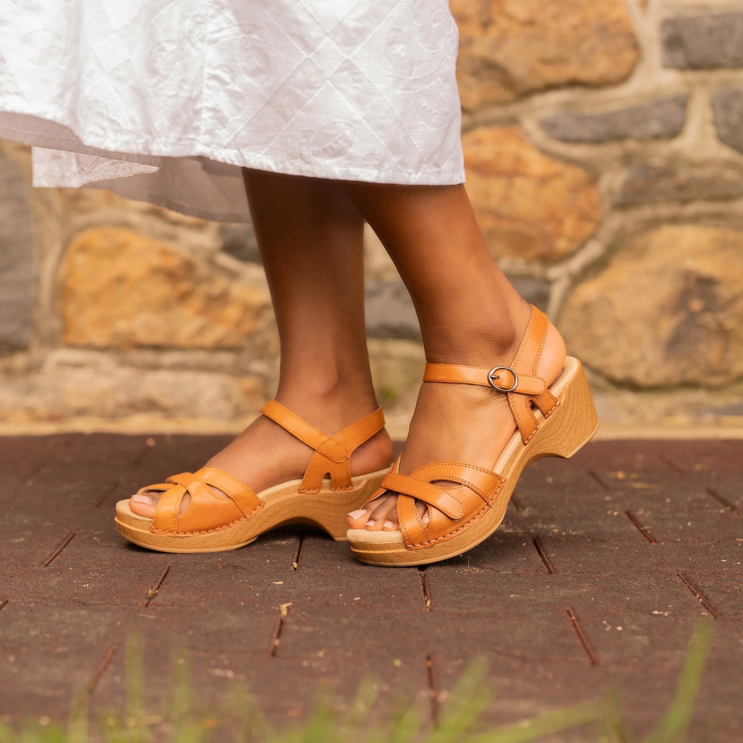 #color_camel-leather