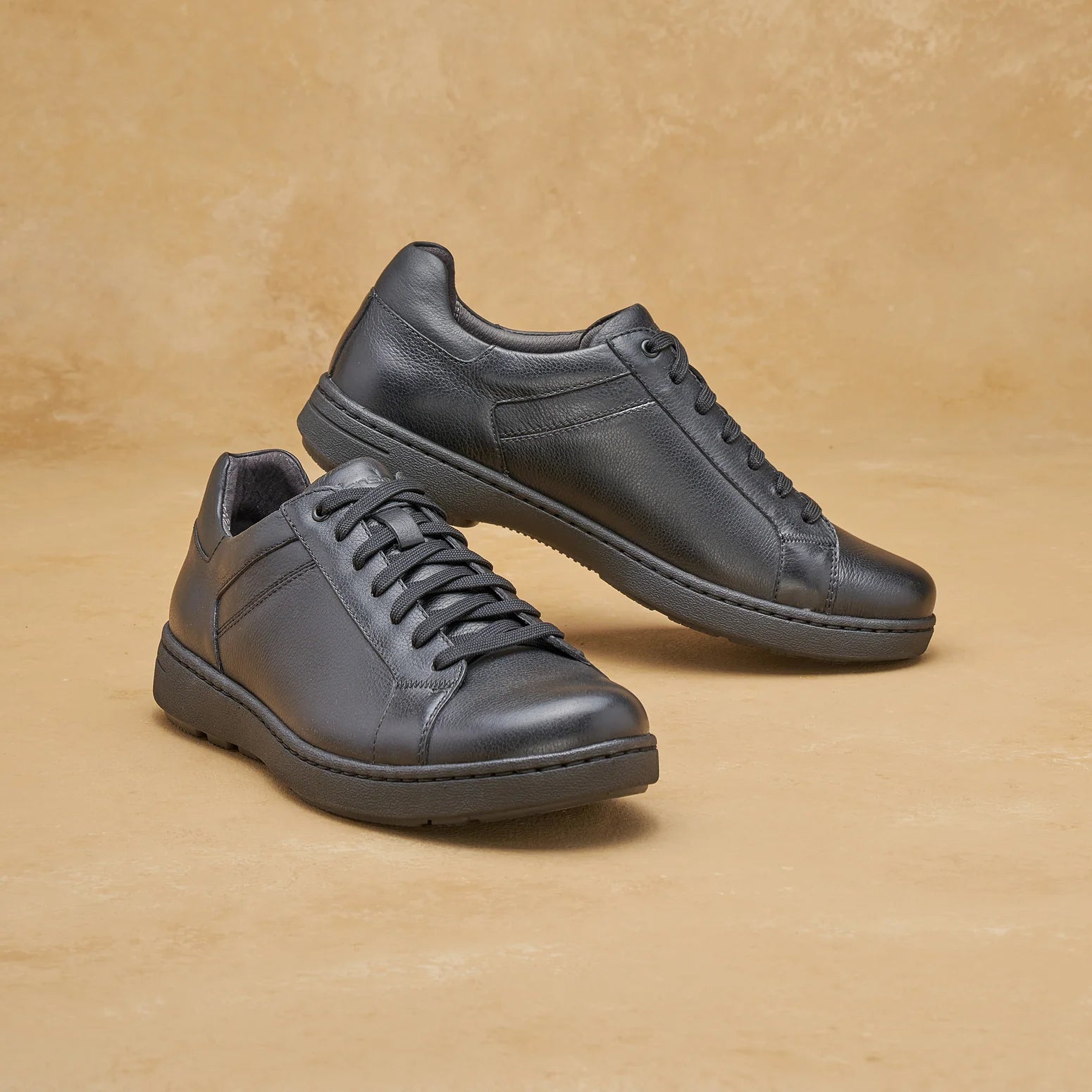 Dansko Men's Timothy-Footprint USA