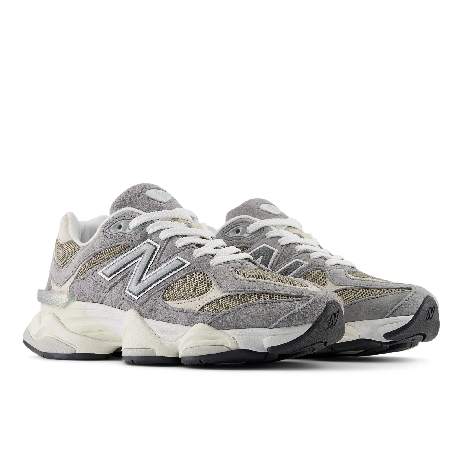 #color_slate-grey-with-arid-stone-and-timberwolf