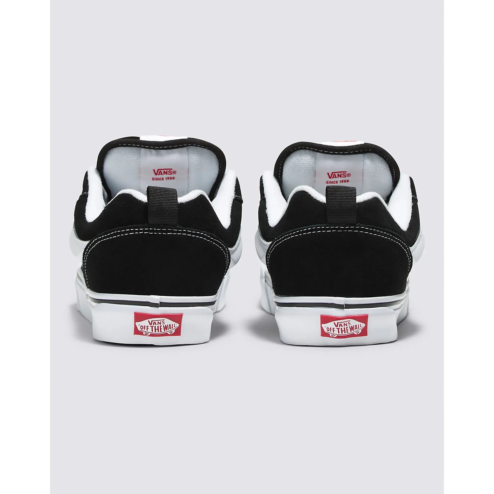 #color_black-true-white