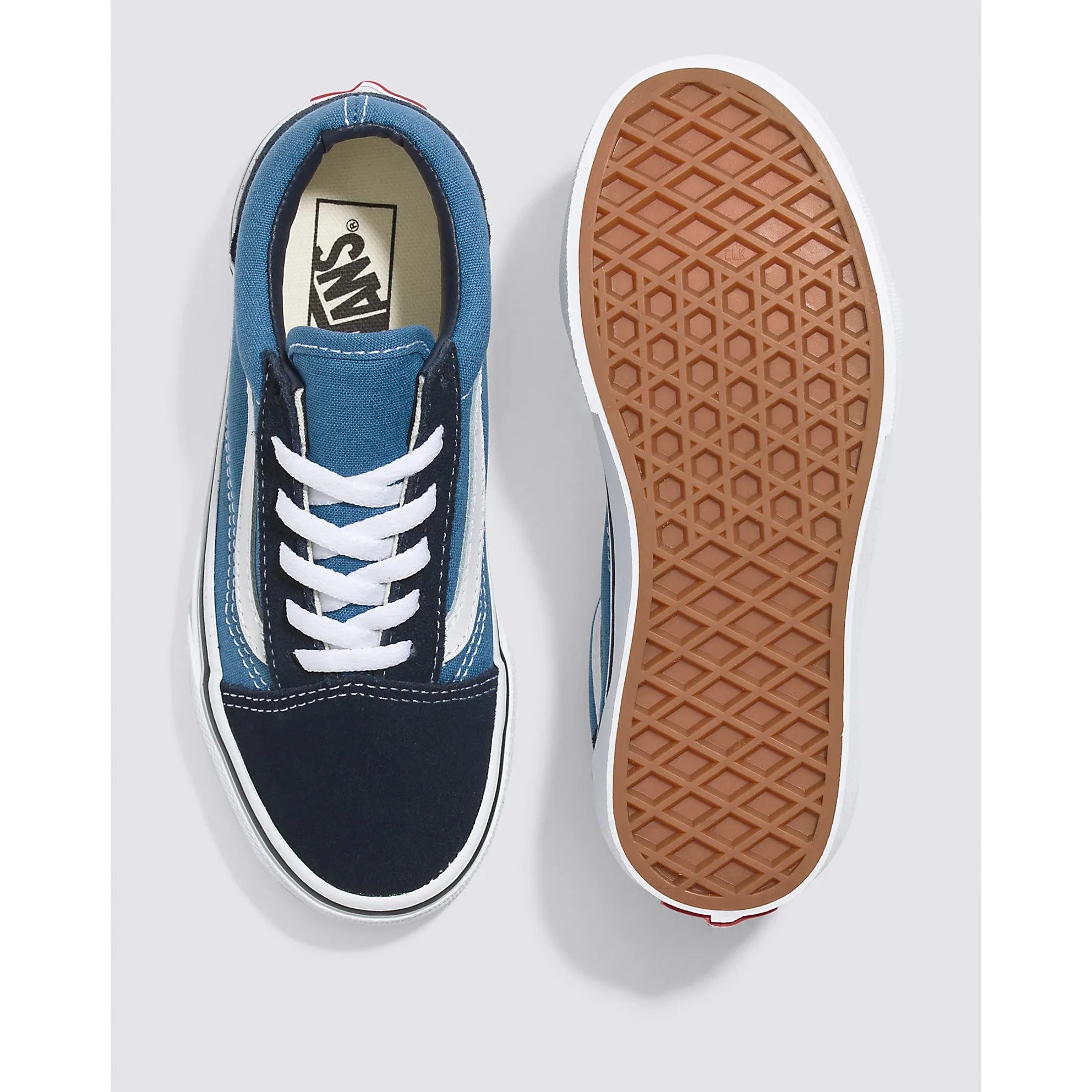 #color_navy-blue-true-white
