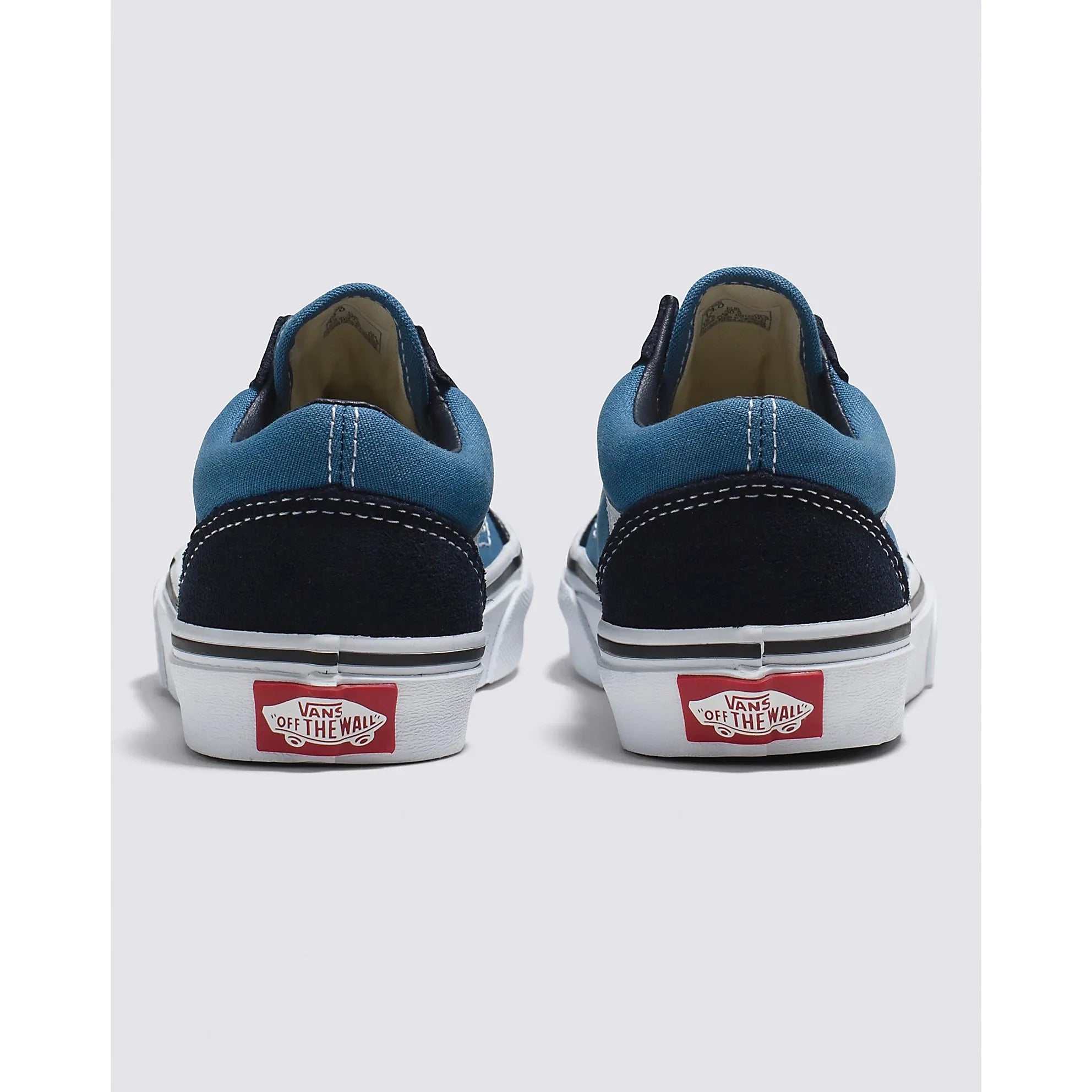 #color_navy-blue-true-white