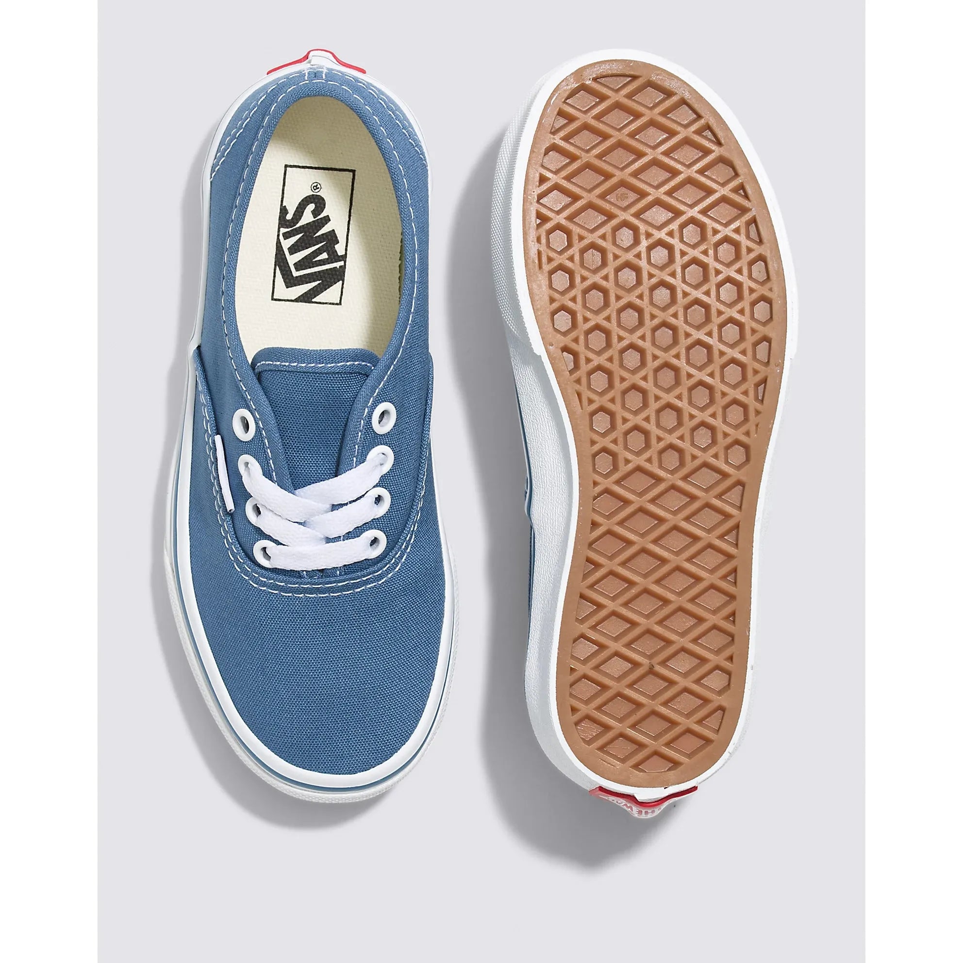 #color_navy-blue-true-white