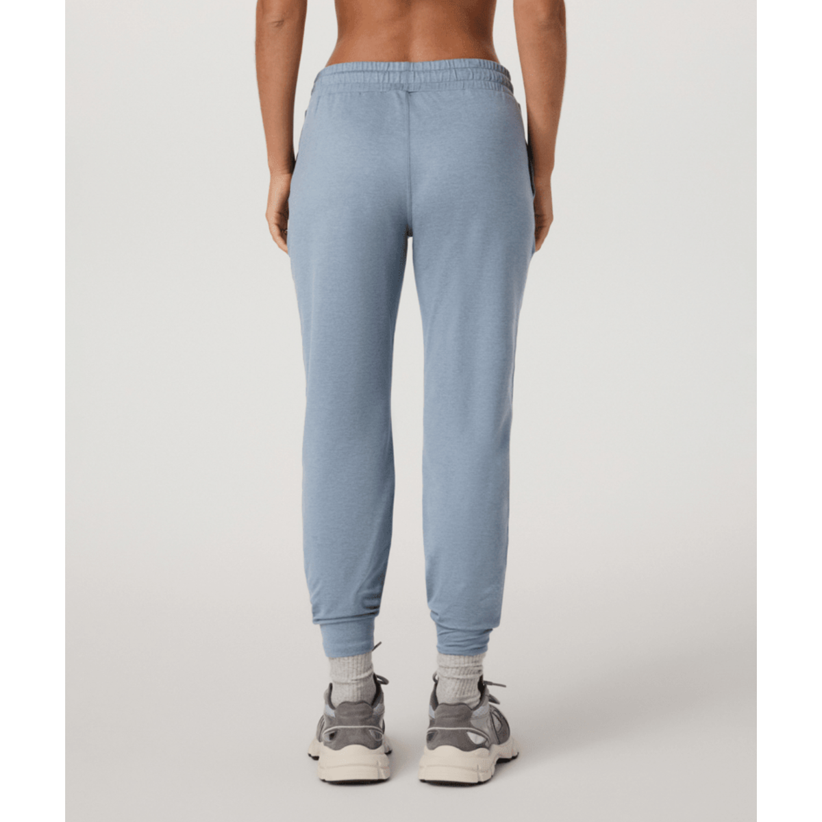 Vuori Women's Performance Jogger in Sea Glass Heather