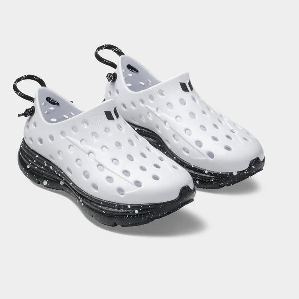 #color_white-black-speckle